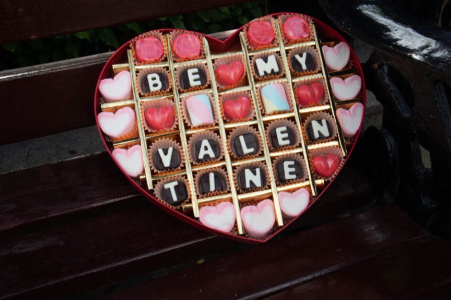 Chocolate là một món quà truyền thống dịp Valentine nào cũng sẽ có.