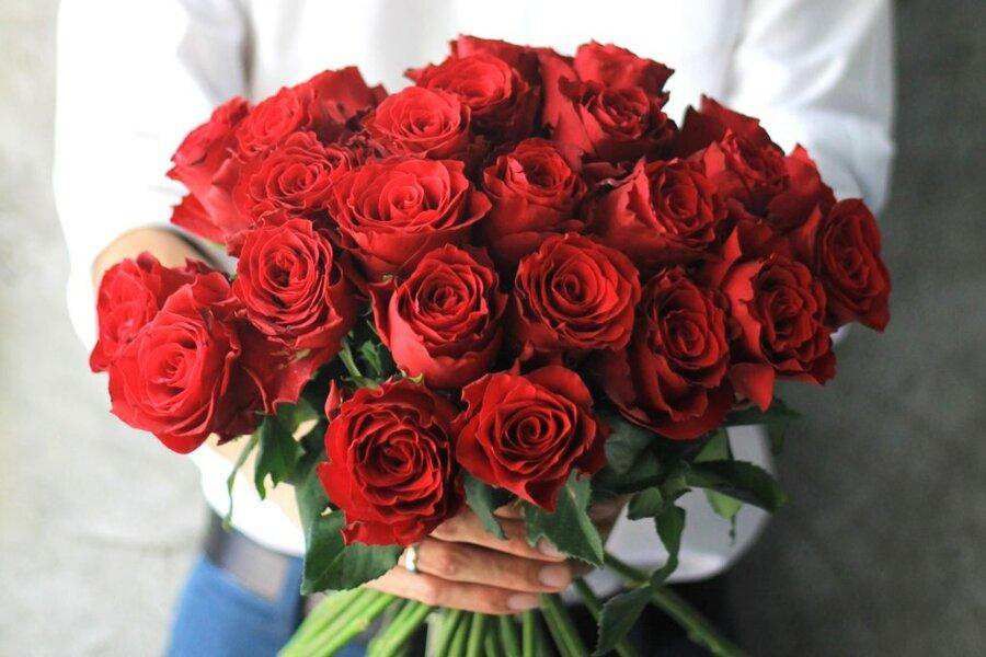 Hoa tươi là một món quà Valentine mang đến sự lãng mạn ở mọi thời đại. 